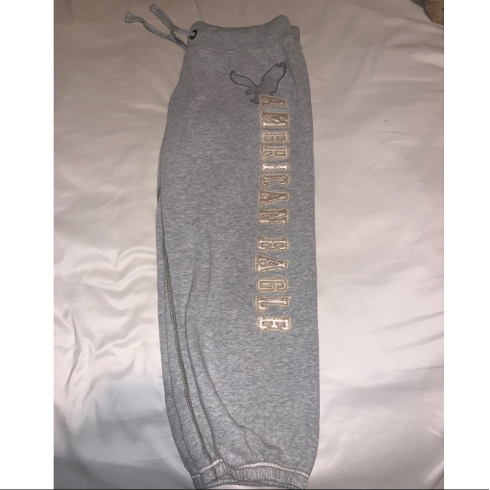 AMERICAN EAGLE CAPRI SWEATS